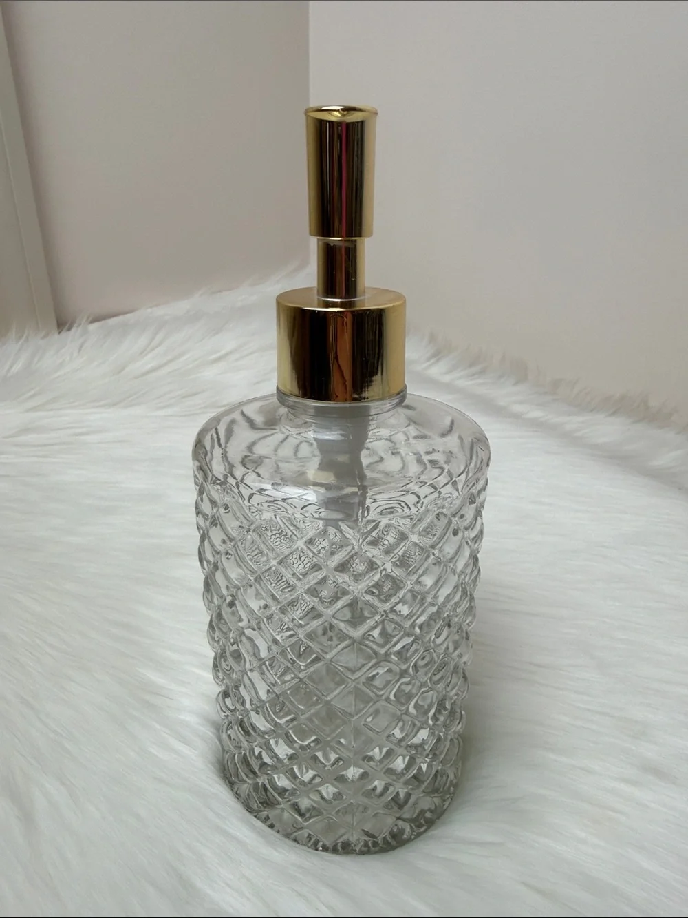 N/A gold soap decor